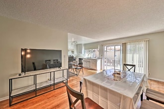 123 Undisclosed in Anaheim, CA - Foto de edificio - Building Photo