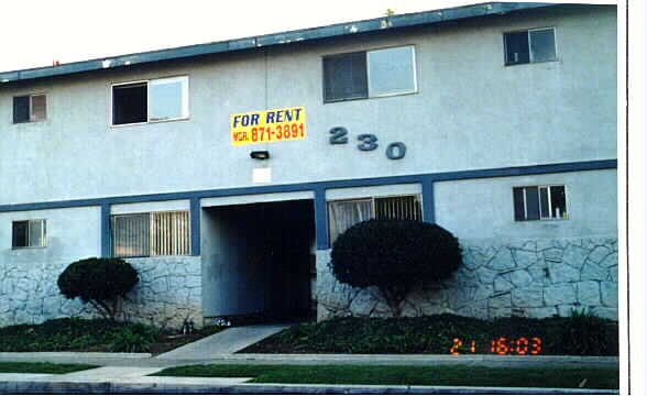 230 E Montwood Ave in La Habra, CA - Building Photo