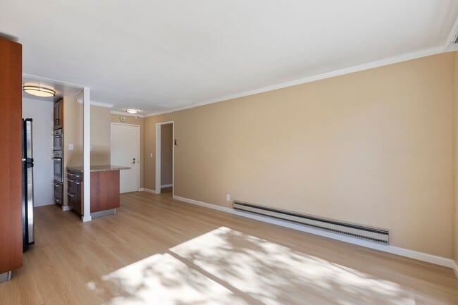 4 Captain Dr in Emeryville, CA - Building Photo - Building Photo