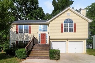 409 Robin Hill Ln in Temple, GA - Building Photo