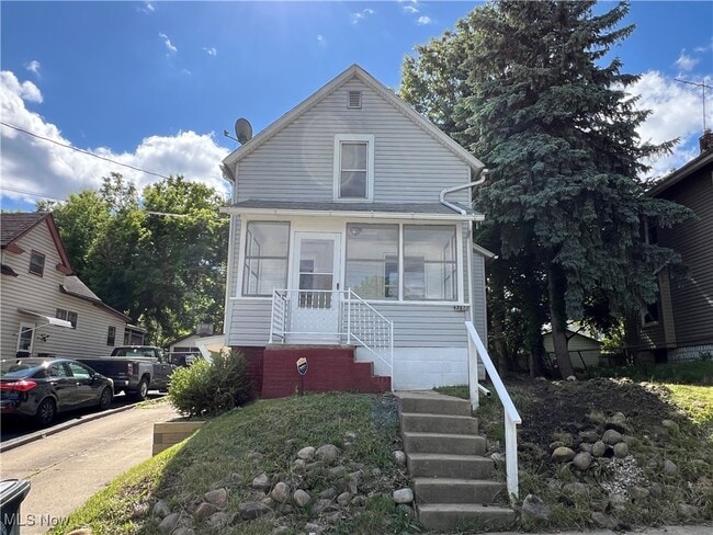 property at 2286 6th St SW