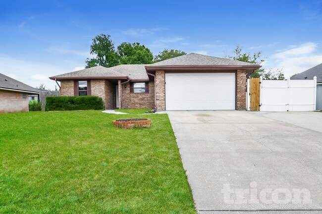 property at 2125 El Campo Ave