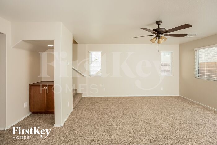 10809 Merrimack Ave in Las Vegas, NV - Foto de edificio