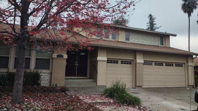 1617 Oakview Dr in Roseville, CA - Foto de edificio - Building Photo