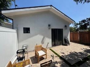 22654 Miranda St in Los Angeles, CA - Building Photo - Building Photo