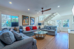 7 Periwinkle Ln in Saint Helena Island, SC - Building Photo