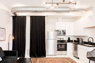 1811 Pleasant St in Cincinnati, OH - Building Photo - Building Photo