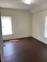 335 Kingwood St, Unit 1 in Morgantown, WV - Building Photo