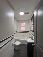 240 Fowler Ave, Unit 3 in Jersey City, NJ - Building Photo - Building Photo