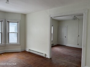 76 Crandall St in Glens Falls, NY - Building Photo - Building Photo