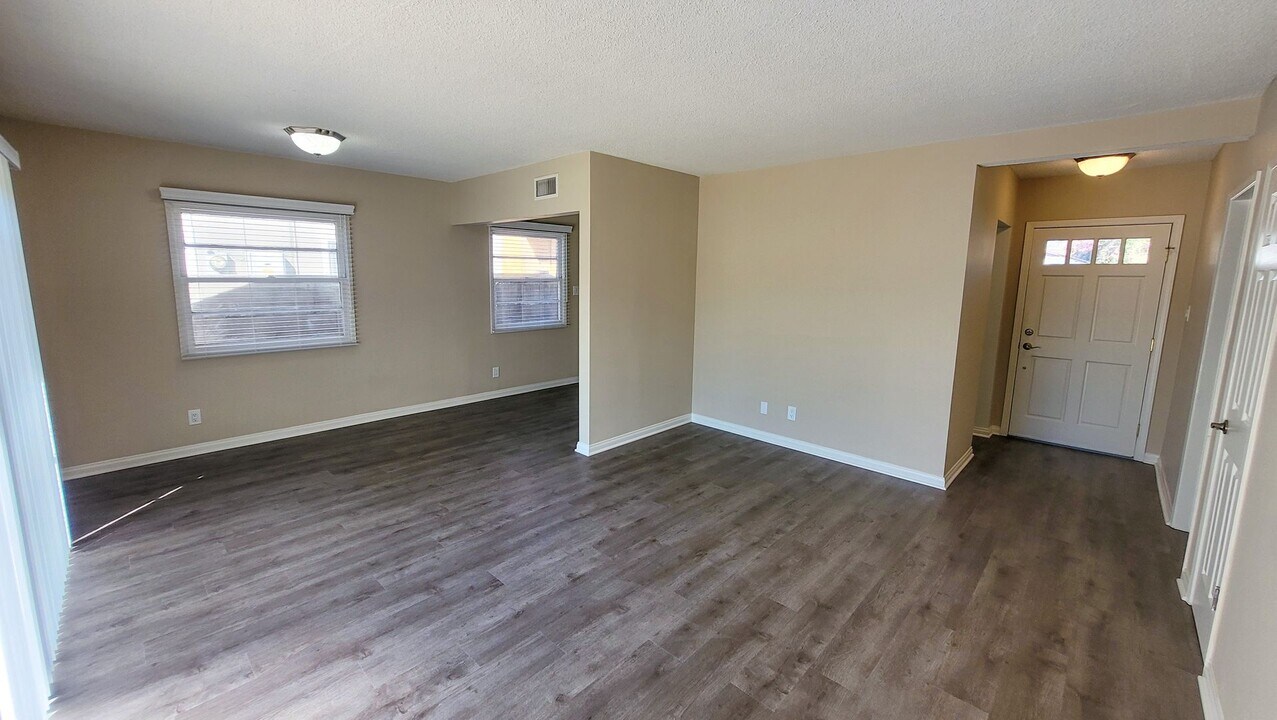 1168 W Hampshire Ave in Anaheim, CA - Building Photo