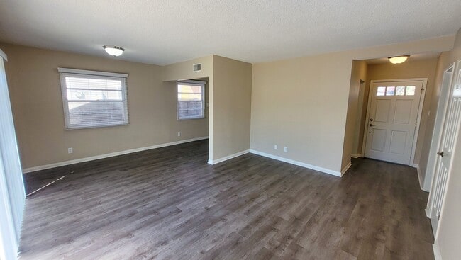 property at 1168 W Hampshire Ave