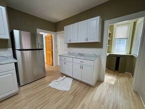 368 Washington St, Unit 1 in Somerville, MA - Building Photo - Building Photo