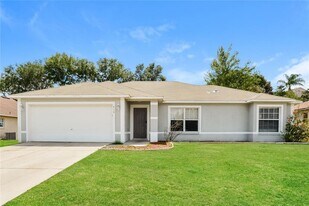 713 Willow Run St in Minneola, FL - Building Photo