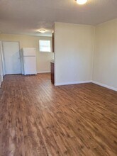 39819 Bernard Rd in Malden, MO - Building Photo - Building Photo