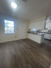 1817 Victoria Dr in Gautier, MS - Building Photo - Building Photo