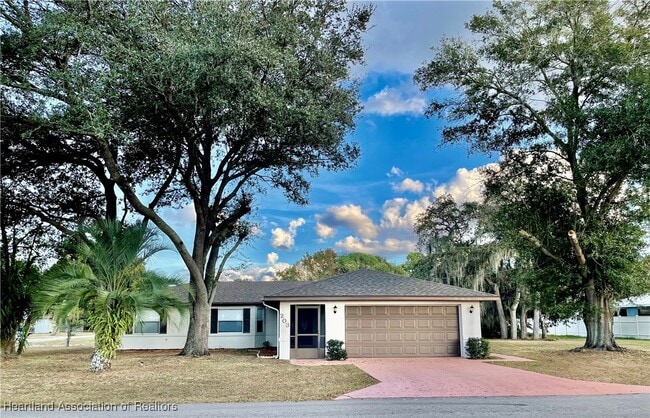 203 Crane St in Sebring, FL - Building Photo - Building Photo