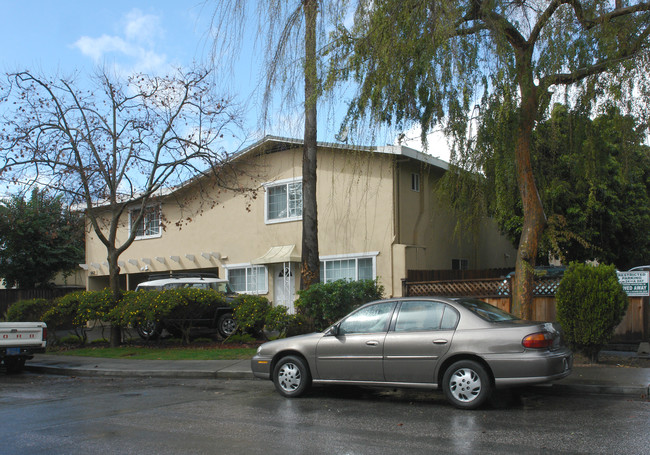 662 Mariposa Ave in Mountain View, CA - Building Photo - Building Photo