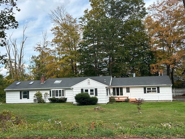 property at 185 Branchville Rd
