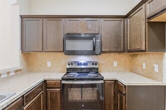 2307 Wood River Pkwy in Mansfield, TX - Building Photo - Building Photo