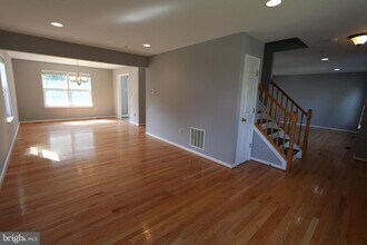 5213 Zephyr Ave in Clinton, MD - Building Photo - Building Photo
