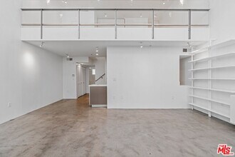 5806 Waring Ave in Los Angeles, CA - Building Photo - Building Photo