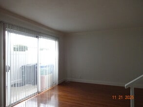 19 Bahia Cir in Santa Paula, CA - Building Photo - Building Photo