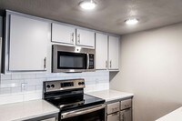 Building Photo - Modena Apartments in Phoenix, Arizona