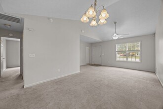 105 Providence Dr in Jacksonville, NC - Building Photo - Building Photo