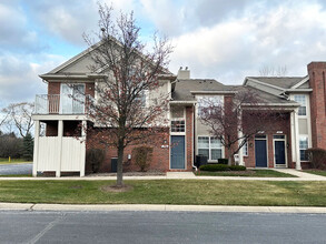 2071 Leighton Dr, Unit 2071 Leighton Dr Shelby in Shelby Township, MI - Foto de edificio - Building Photo