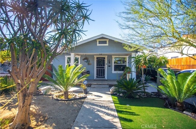 property at 481 N 8th Ave