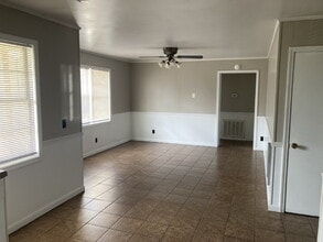 204 Patterson St in Paris, TN - Building Photo - Building Photo