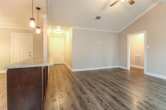 12006 Fairbury Dr in Houston, TX - Building Photo - Building Photo