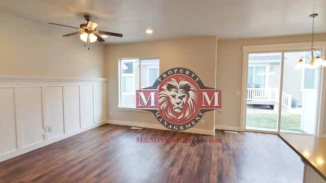 4455 Mountain Run Ln in Herriman, UT - Foto de edificio - Building Photo