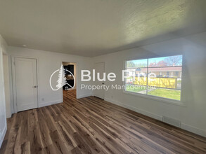 1026 Vine Ave in Idaho Falls, ID - Building Photo - Building Photo