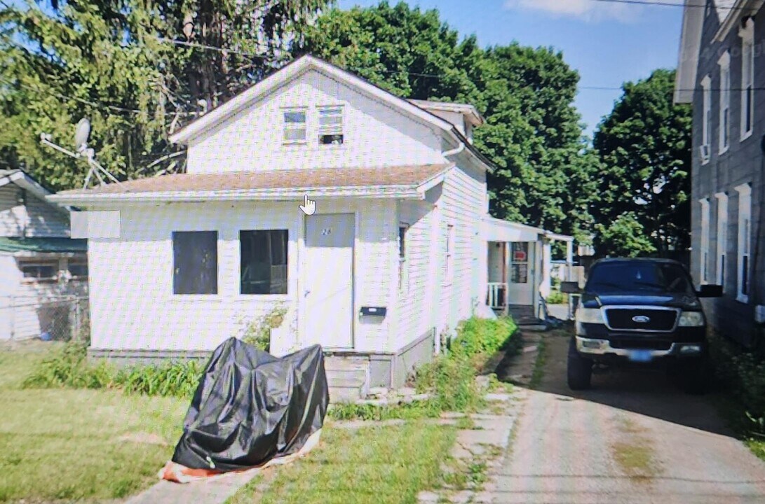 28 Ransom St in Hornell, NY - Building Photo