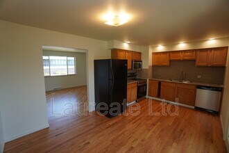 3330 W Mountain Rd in Englewood, CO - Building Photo - Building Photo