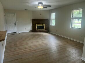 706 Cottonwood Ct in Grovetown, GA - Building Photo - Building Photo