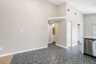 756 Century 21 Dr in Jacksonville, FL - Building Photo - Building Photo
