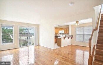 22006 Stone Pier Ln in Clarksburg, MD - Building Photo - Building Photo