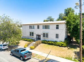 Mesa Villa Apartments in Los Angeles, CA - Building Photo - Building Photo