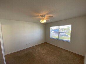 25050 Sandhill Blvd in Punta Gorda, FL - Building Photo - Building Photo