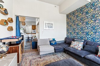 2221 Dwight Way in Berkeley, CA - Building Photo - Building Photo