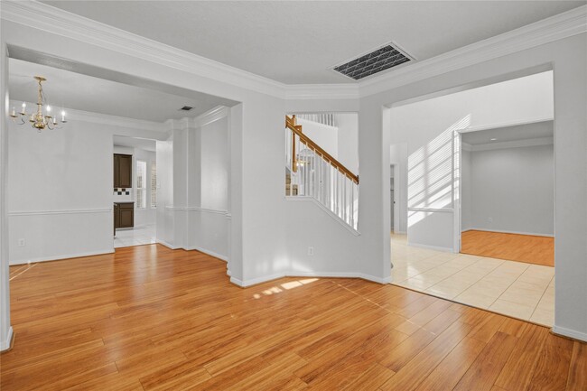 property at 1742 Country Club Cove Dr