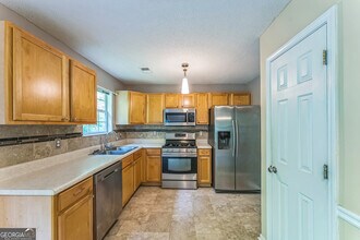 2945 Highland Hill Pkwy in Douglasville, GA - Building Photo - Building Photo