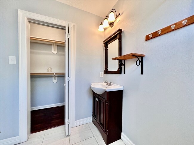 property at 4114 Beggs St