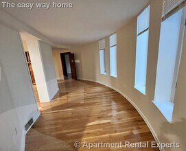 17 Bow St in Somerville, MA - Building Photo - Building Photo