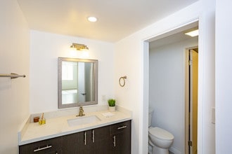 468 South Roxbury in Beverly Hills, CA - Building Photo - Interior Photo