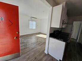 2936 Honolulu Ave in Glendale, CA - Building Photo