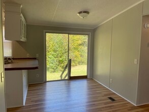 1089 Morning View Rd in Seagrove, NC - Building Photo - Building Photo